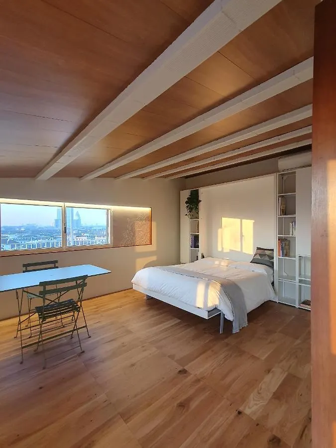 ميلان Homemi Rooftop Cadorna 0*,  إيطاليا